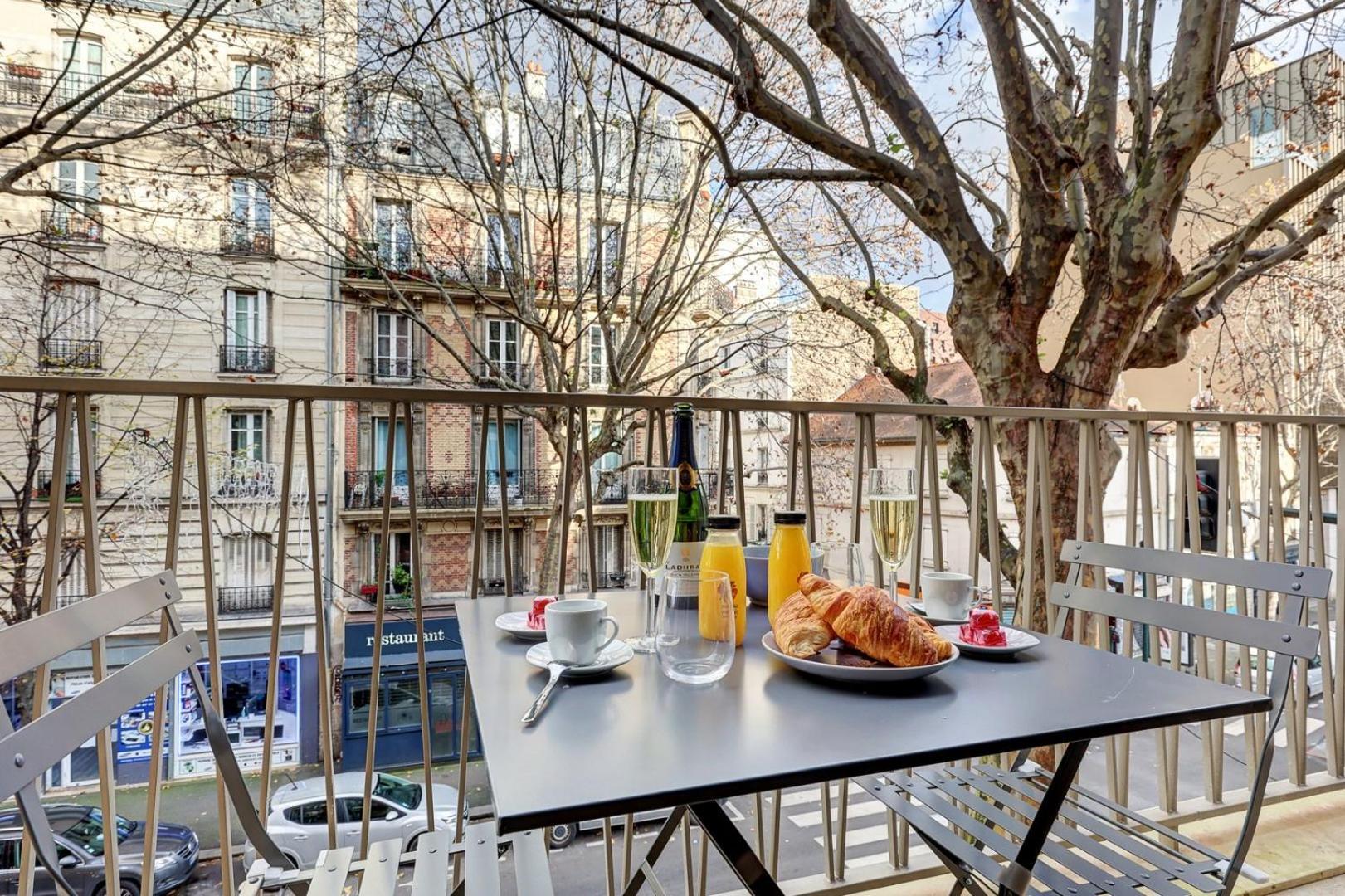340 Suite Emile - Superb Apartment Клиши Экстерьер фото